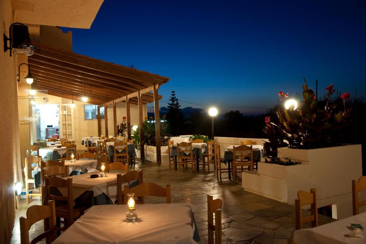 Albatross Hotel Máleme Luaran gambar