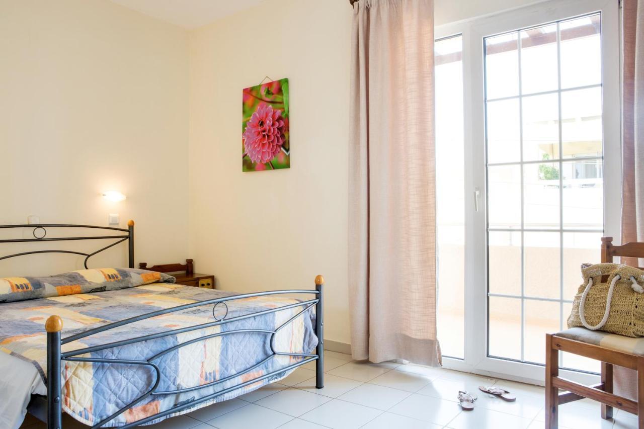 Albatross Hotel Máleme Luaran gambar