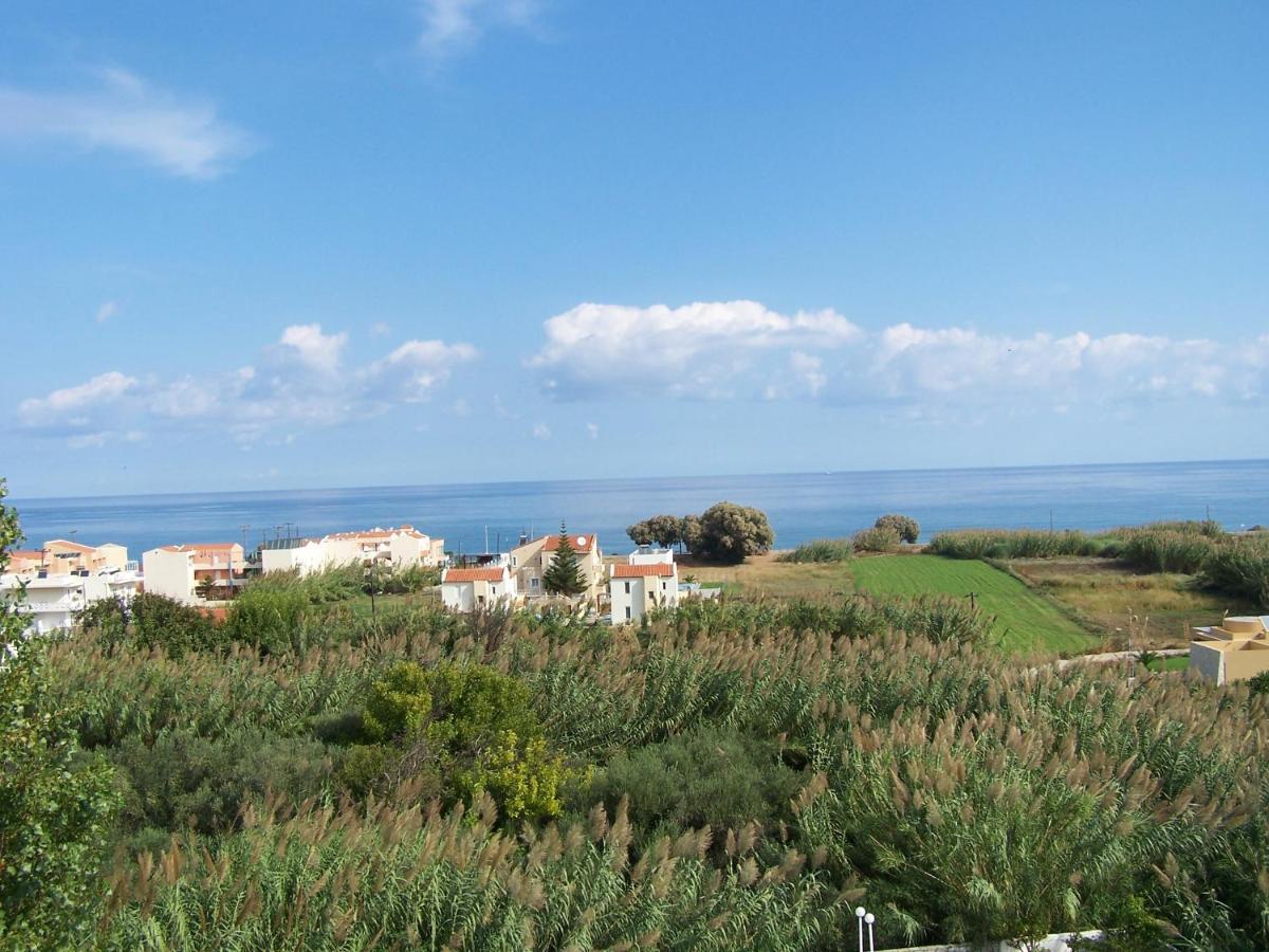 Albatross Hotel Máleme Luaran gambar