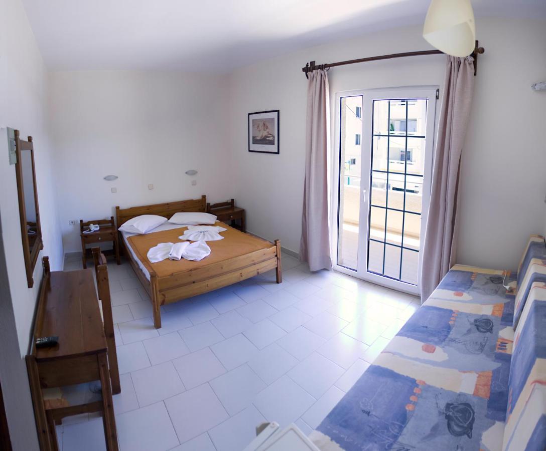 Albatross Hotel Máleme Luaran gambar