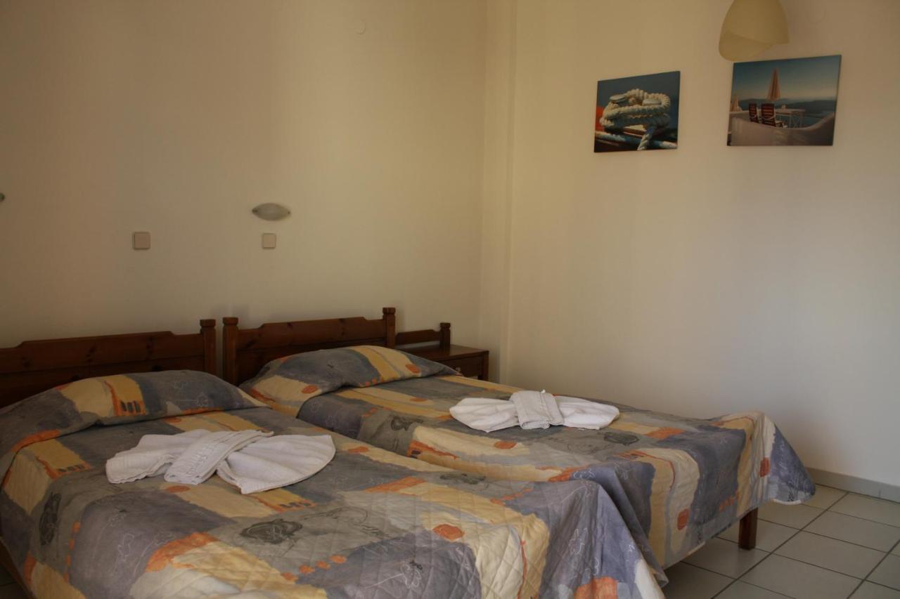 Albatross Hotel Máleme Luaran gambar