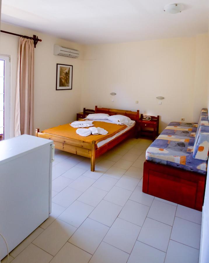 Albatross Hotel Máleme Luaran gambar